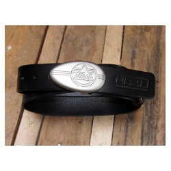 Leather belt, chrome buckle...